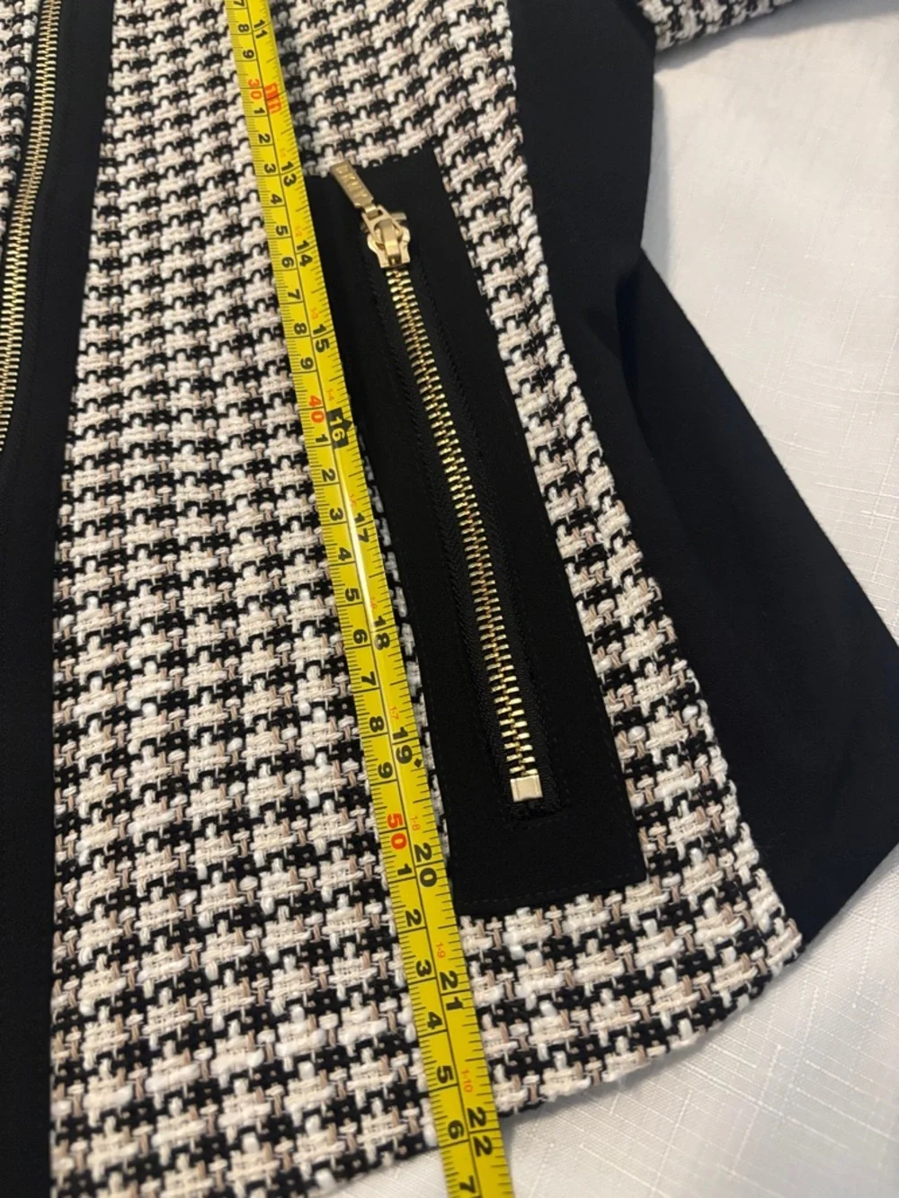 DKNY Black & White Houndstooth Tweed Moto Jacket SZ 16 gold-tone zippers NWT - Picture 6 of 11